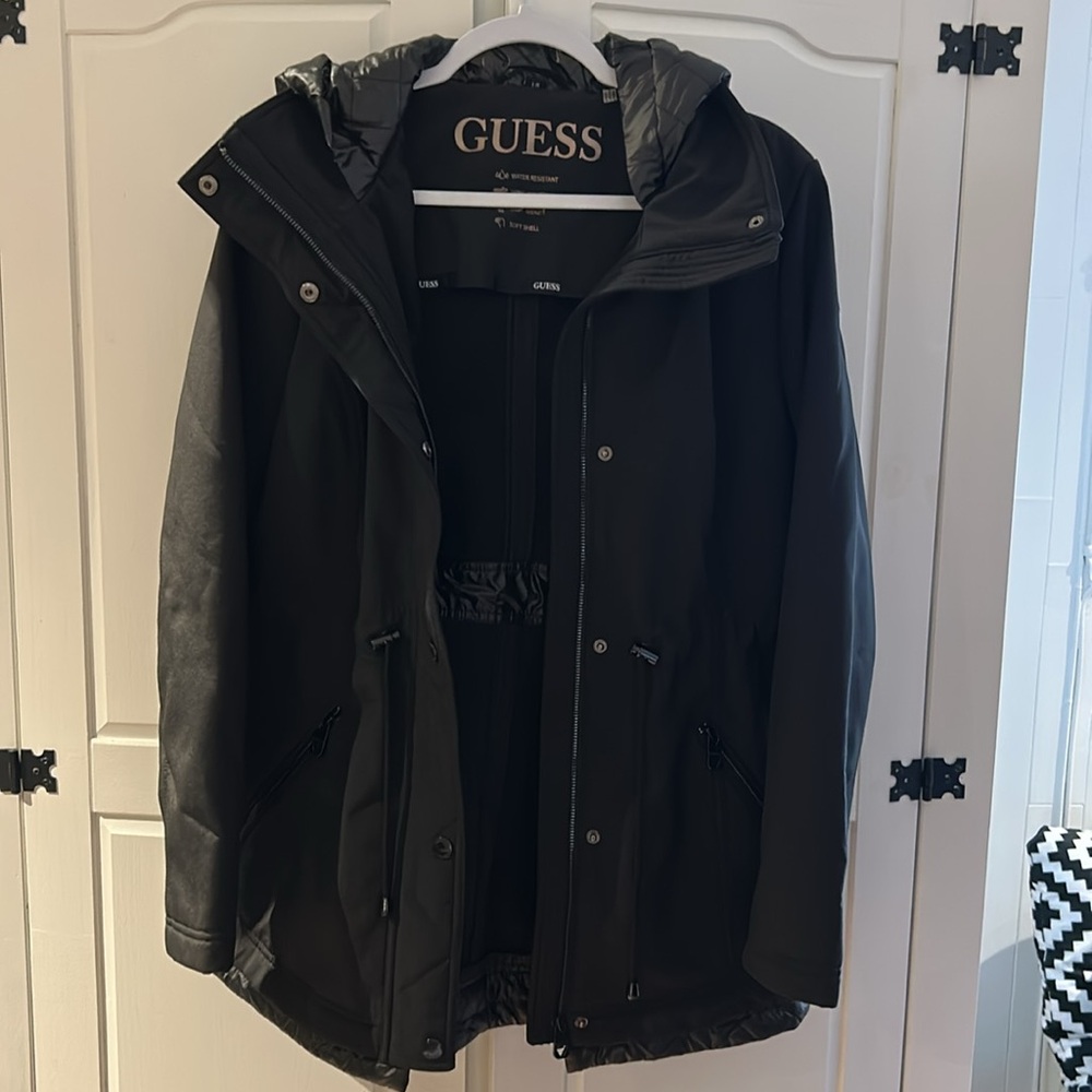 Guess Black Anorak Jacket with Hood and Weather-Resistant Fabric - Brand New - Picture 2 of 9